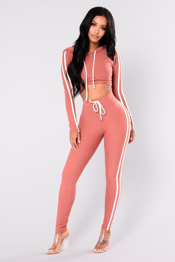 Women's Crop Hoodie & Slim Pencil Pants Tracksuit Set – Casual Athleisure Suit